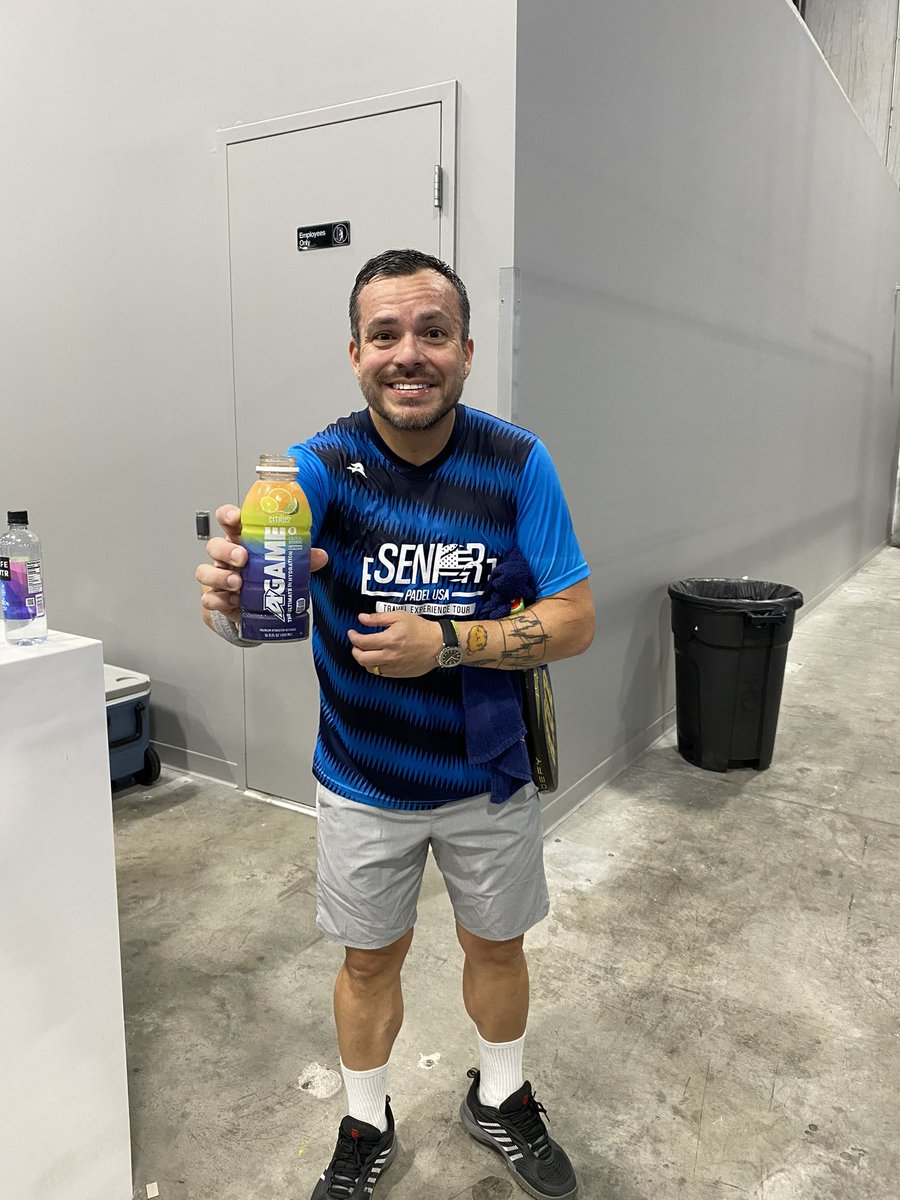 drinkagame's tweet image. We had a great time at Urban Padel over the weekend providing hydration for these top-notch athletes!
#BringYourAGAME #DrinkAGAME #AGAMEAthlete #PaddleTennis