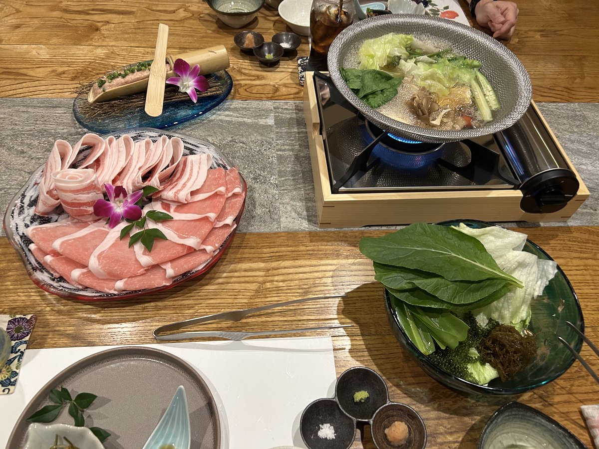 1__sulli's tweet photo. 最近は食べすぎ幸せ。 https://t.co/TjYNGedarn