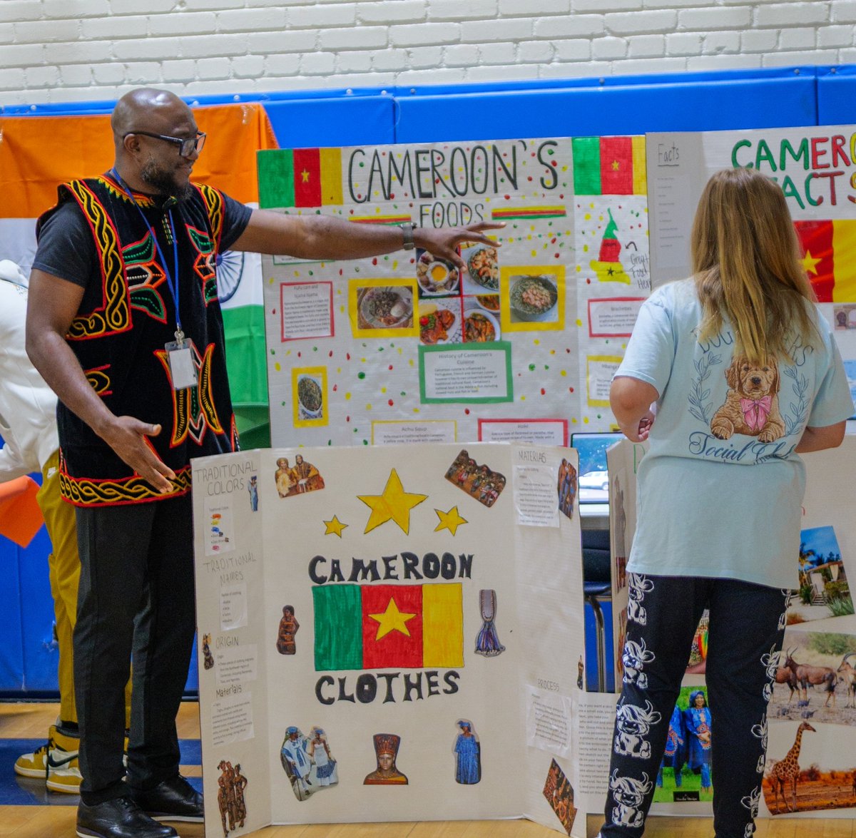 Richland One Schools (@richlandone) on Twitter photo Before Spring Break, students and staff at <a href="/HandMiddleSC/">Hand Middle School</a> learned about 20 different countries during the school's International Festival.
The event included a guest artist who played instruments from around the world and international food samples.
#TeamOne #OneTeam Before Spring Break, students and staff at <a href="/HandMiddleSC/">Hand Middle School</a> learned about 20 different countries during the school's International Festival.
The event included a guest artist who played instruments from around the world and international food samples.
#TeamOne #OneTeam