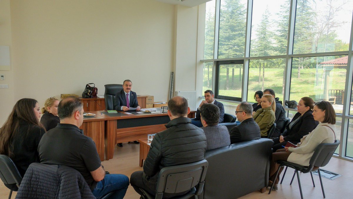 Bugün TTO A.Ş, HÜBTUAM, Proje Koordinasyon ve ihtisaslaşma ekibimizle TEKNOKENT’teydik. Mevcut çalışmalar ve yeni dönem planlamalarımızı ele aldığımız görüşmede güçlü bir Ar-Ge ve Ür-Ge ekosistemi adına atılabilecek adımları değerlendirdik.
