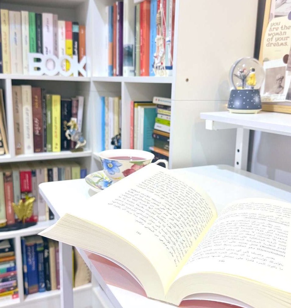 شاركوني عنوان كتابكم المرافق 📖
أنا كتابين 🤝
- خطب غيرت التاريخ.
- فصول في الثقافة والأدب للطنطاوي.