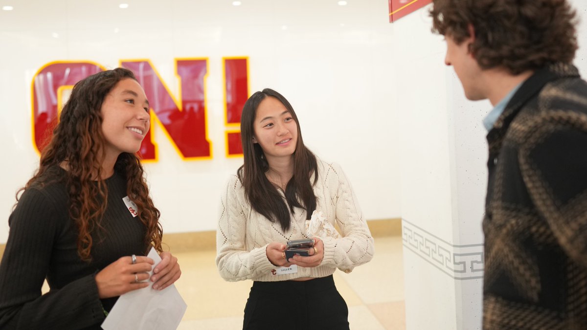 Our second annual USC NIL Brand Summit was a success ✅

Over 130 student-athletes had the opportunity to showcase their personal brand, connect with businesses face-to-face and grow their NIL ✌️