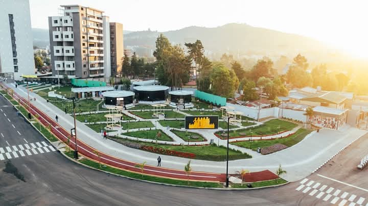 HDebasu's tweet photo. Ethiopia is now home to the cleanest city in Africa
A result of visionary urban development, sustainable planning &amp; community effort.
Africa, take note- the future is green, clean  Ethiopia #UrbanDevelopment #CleanAfrica @BerhanuTsegaye
@AbiyAhmedAli  @birtukanayano @DrWorkneh https://t.co/Bs67LbJQjt