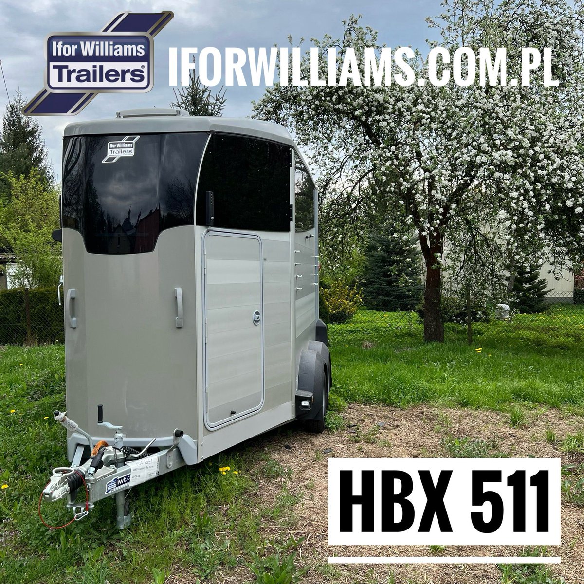 traderifor's tweet photo. HBX511 na majówkę?… Dlaczego nie.

Z przyczepą IFOR WILLIAMS transport koni nabiera innego formatu. Komfort jazdy na resorze ślizgowym spełnia oczekiwania najbardziej wymagających.

Tel.: +48 512 029 749
biuro@iforwilliams.com.pl 

#przyczepa #iforwilliams #konie #transport https://t.co/Z5tirFJN9A