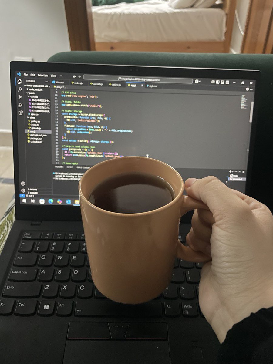 arezoakrami's tweet photo. console.log("It works!"); 
// Celebrate with a warm cup of tea, Arezo. ☕️

#afghangirlscode
#BackendClass #NodeJs
@E_Ehrari @CodeToInspire https://t.co/8BIM31Mt66