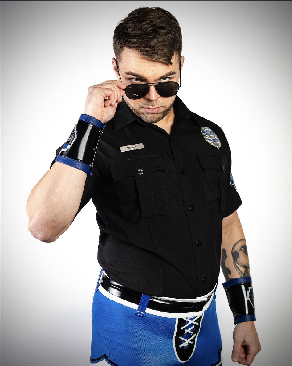 Happiest of birthdays to our Officer <a href="/TheRonnieMoses/">Officer Ronald Moses</a> 🎉🚨