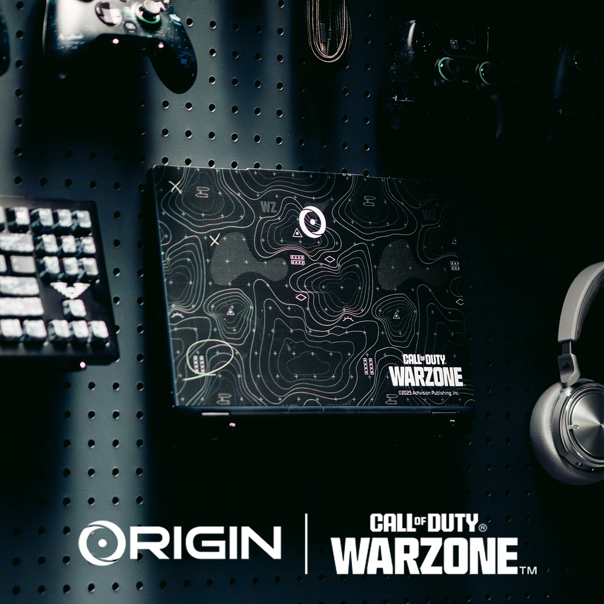 CallofDuty's tweet image. #VerdanskReturns—and @ORIGINPC is ready with custom high-power rigs built for the ultimate drop-ins 👑

Available now 👉 a.atvi.com/CODxORIGIN