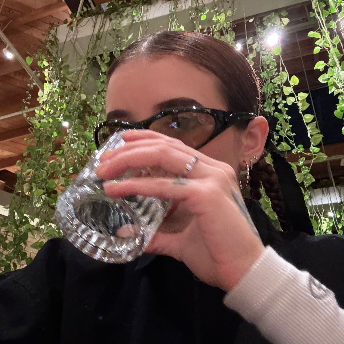 miko as dogs 💗💬 tweet media