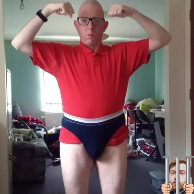 hi everyone on x, i have not been able to post on x itself and all that because stevend has kidnapped me, this is the picture of me in jail in steven dawsons house which it is, can someone on x please tell the babestation beauties to let them know stevend isnt to be trusted,