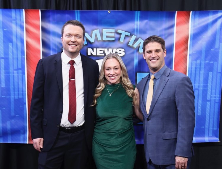 AJFeldmanTV's tweet image. Some personal news...
Tomorrow will be my last day at WROC. I've gotten to work with some great people and have some great memories over the last 5+ years. Thanks to all the athletes, coaches, PR staffs, and administrators for helping me share the stories of Rochester sports.