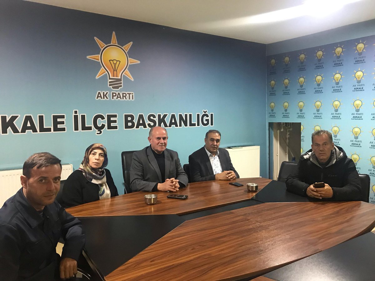 akerimpolat1's tweet photo. Haftalık yönetim kurulu toplantımızı yaptık. 
#Bizbirliktegüclüyüz https://t.co/18bm8n9dhl