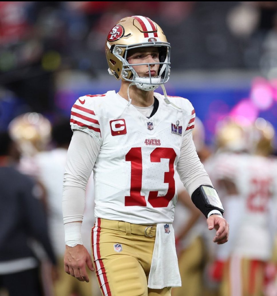 crystalscuor's tweet photo. ps.

pay this dude. he’s worth it. &amp; he’s ready to put the work in regardless of a deal being done or not. that’s my mf’n qb. https://t.co/umbK2mqpC5