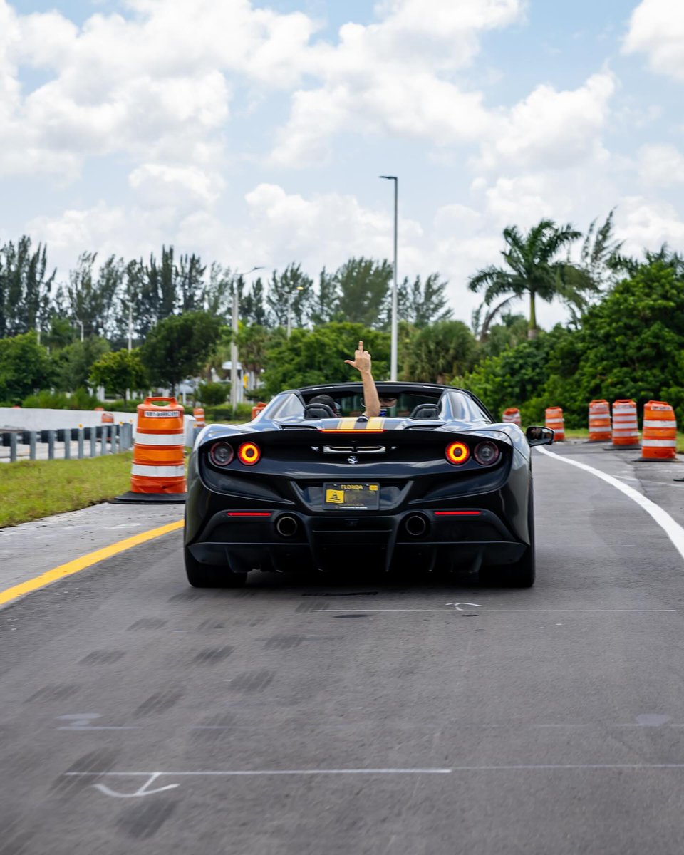 You know what’s better than having a black Lamborghini? Having A black Ferrari next to your black Lamborghini 😈
Thank you God for rewarding me for my patience. They say you need to trust the process. But never say you need to trust Gods plan for you. Don’t let people distract