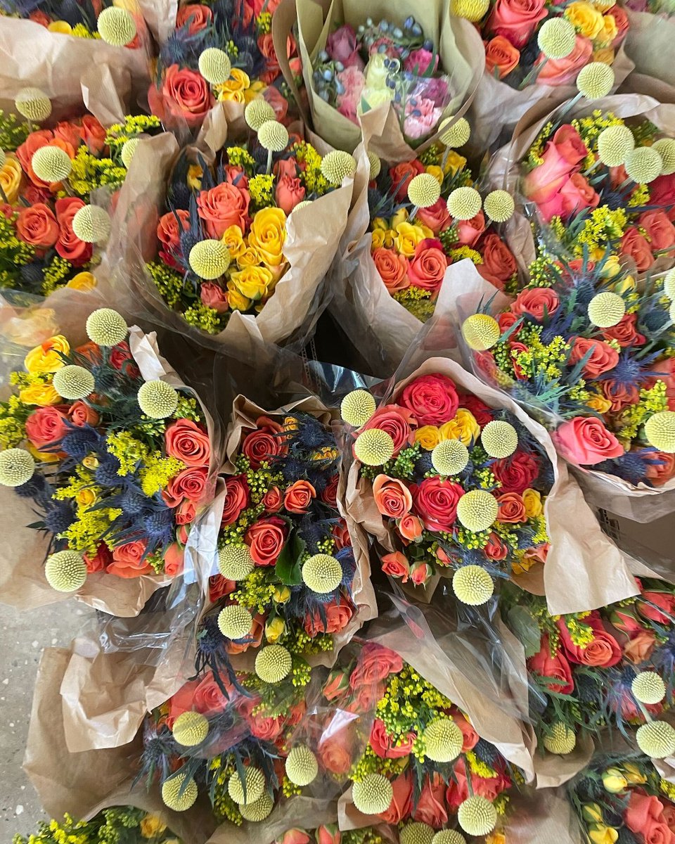 Flowcode's tweet image. For Earth Day, we joined forces with @UrbanStems to bring fresh bouquets to SoHo 🌸 🌷 💐 🌎
If you want to learn more about how QR can power sustainable marketing, read more here: flowcode.com/blog/the-eco-f…
#flowcode #urbanstems #earthday #flowers #nyc #qrcode
