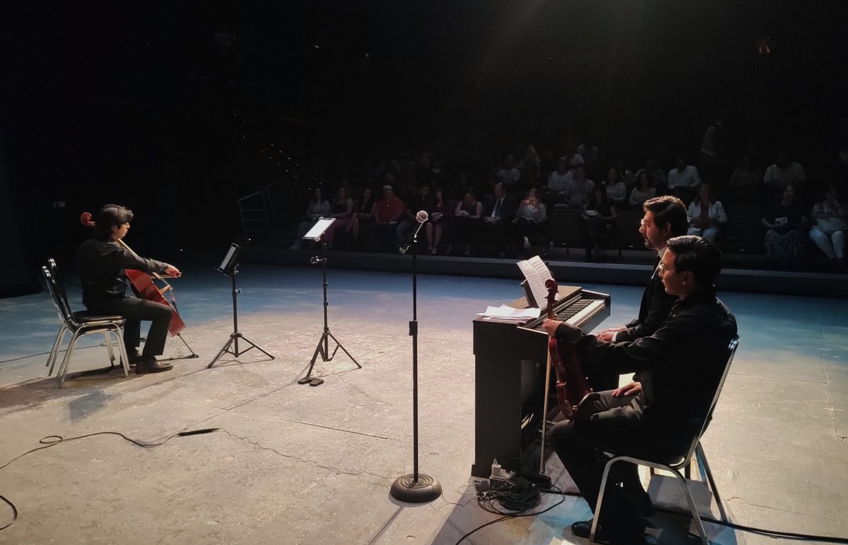 ¡Les compartimos imágenes de una tarde con música clásica!
La Fundación Herstrada, temporada 2025,  presentó:
Romanzas y añoranzas clásicas.
Por Leobardo Olmedo, Fernando García, Sebastián García.
Integrantes de la Orquesta Sinfónica Solistas de Tamaulipas OSTAM