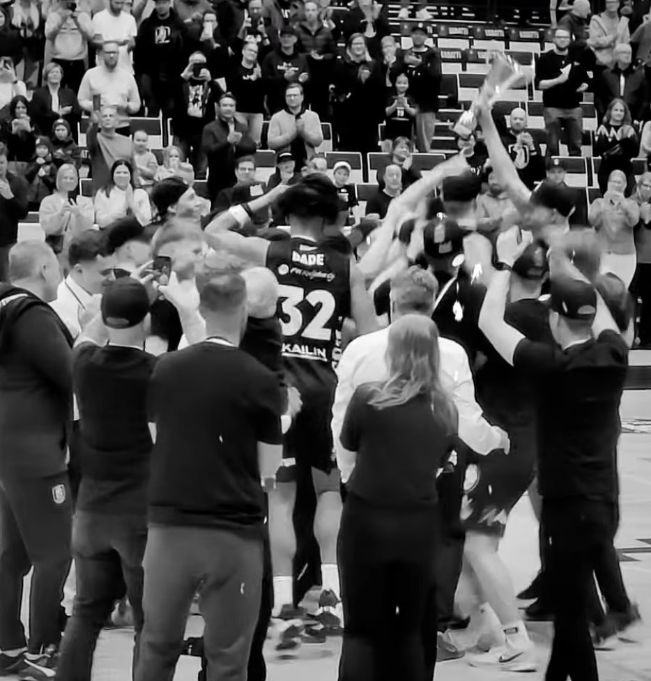 Trish Dade tweet media