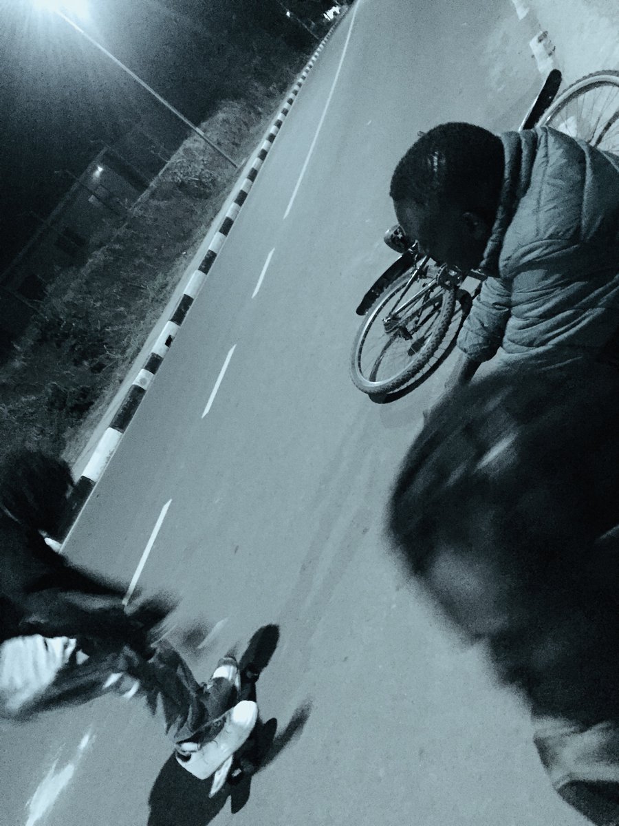 Ravey1_'s tweet image. Just another late night with my Brothers
