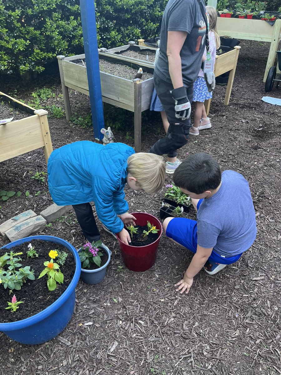Did you know that Jeffreys Grove actually has a blooming GROVE? Check out our Eagles working with Ms. Vicinus in the Garden Club to beautify our campus and grow flowers, herbs and vegetables to sell at our annual Groove at the Grove festival in May!
