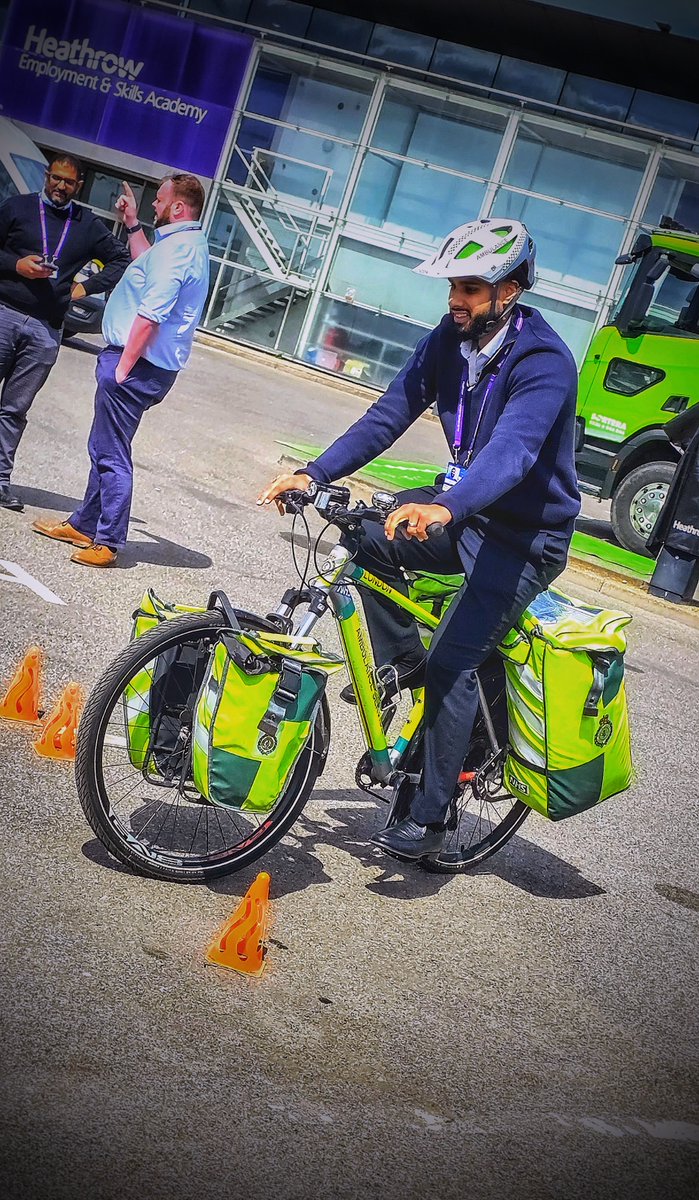 MPSHeathrow's tweet photo. #AviationPolicing ✈️✈️ The Safer Airport team held a community safety event at #HEATHROW academy along with #LAS #LASCycle #Sortera #Cyclerunway and #TeamHeathrow. With CPR demonstration, bicycle safety around a truck & free bike marking. Thank you to all those that attended. https://t.co/6QlmO43ZHL