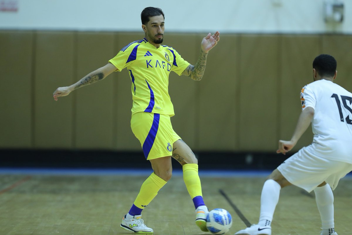 ✋🏼🦁🤚🏼 Aquela virada de pé pra achar o pivô! ⏳