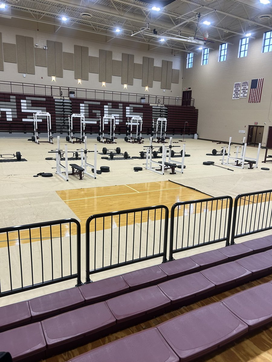 Lift-A-Thon tonight at 6:00. Come watch our players show off how hard they have worked. #DMWH #EARNIT
