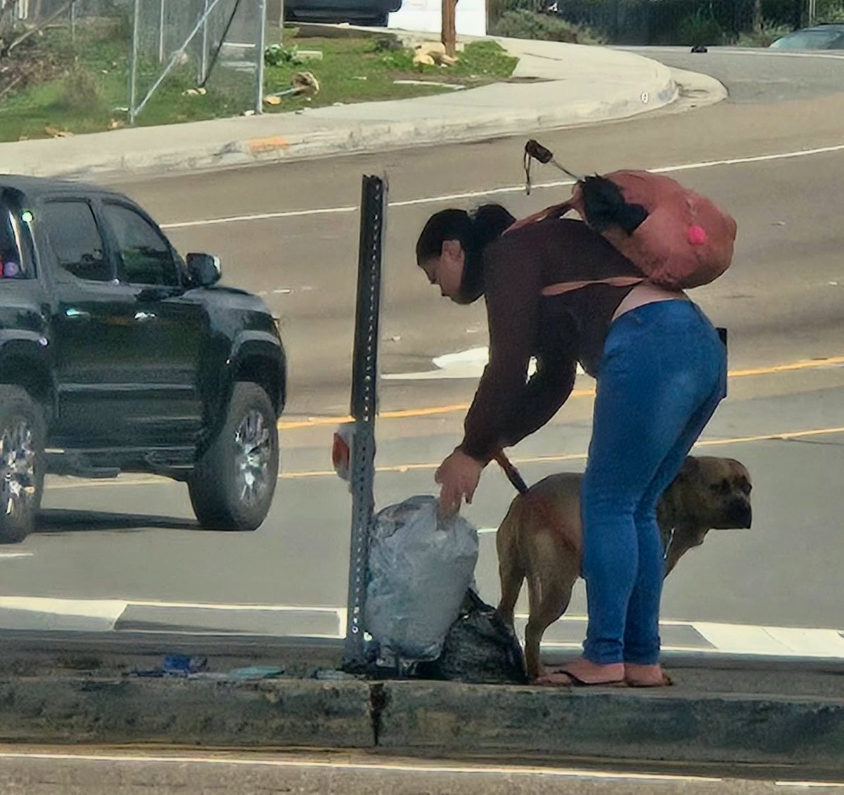 SunbreakRanch's tweet image. This issue is spiraling out of control and requires immediate attention. City of Chula Vista. 

📸by San Diego my hometown 
#homeforhomeless #sandiegohomelesscrisis