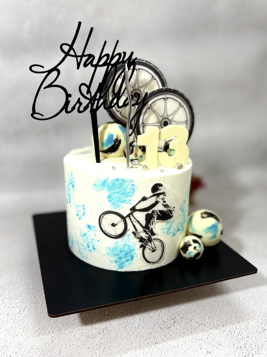 Cake_Vn's tweet photo. Торт на замовлення Вінниця на день народження хлопця 13 років бенто

Торти на замовлення 📝
Весільні 
Дитячі 
капкейки
0937380423
0677476856
Viber/Telegram 📲
Начинки на Ваш смак😋🍒
Доставки:
самовивіз, кур'єр, таксі 🚕
Замовляти бажано за 7 днів

https://t.co/deug22cAns https://t.co/GU9HFFrD6r