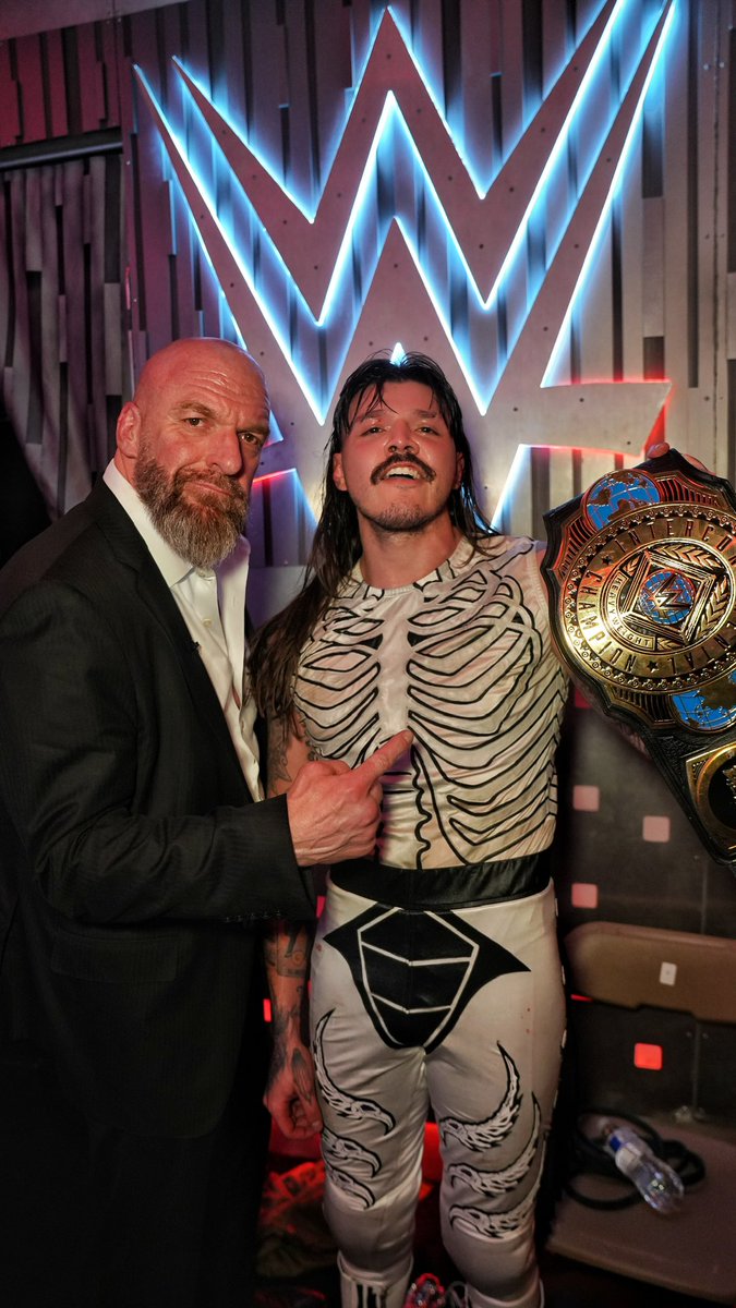 DomMysterio35's tweet photo. Greatest Intercontinental Champion of all time…😈⚖️ https://t.co/c9xjfFS5PB
