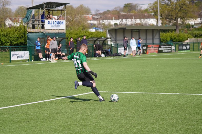 Name: Alfie Howard
Age: 18
Position:  GK
Previous Clubs: Aveley u19, Pro Sirect Essex U19 (previously Aveley u19), Frenford U18s, Frenford U23s East London ballers XI, Sporting Studious FC
Looking for: Step 7+ or U23s