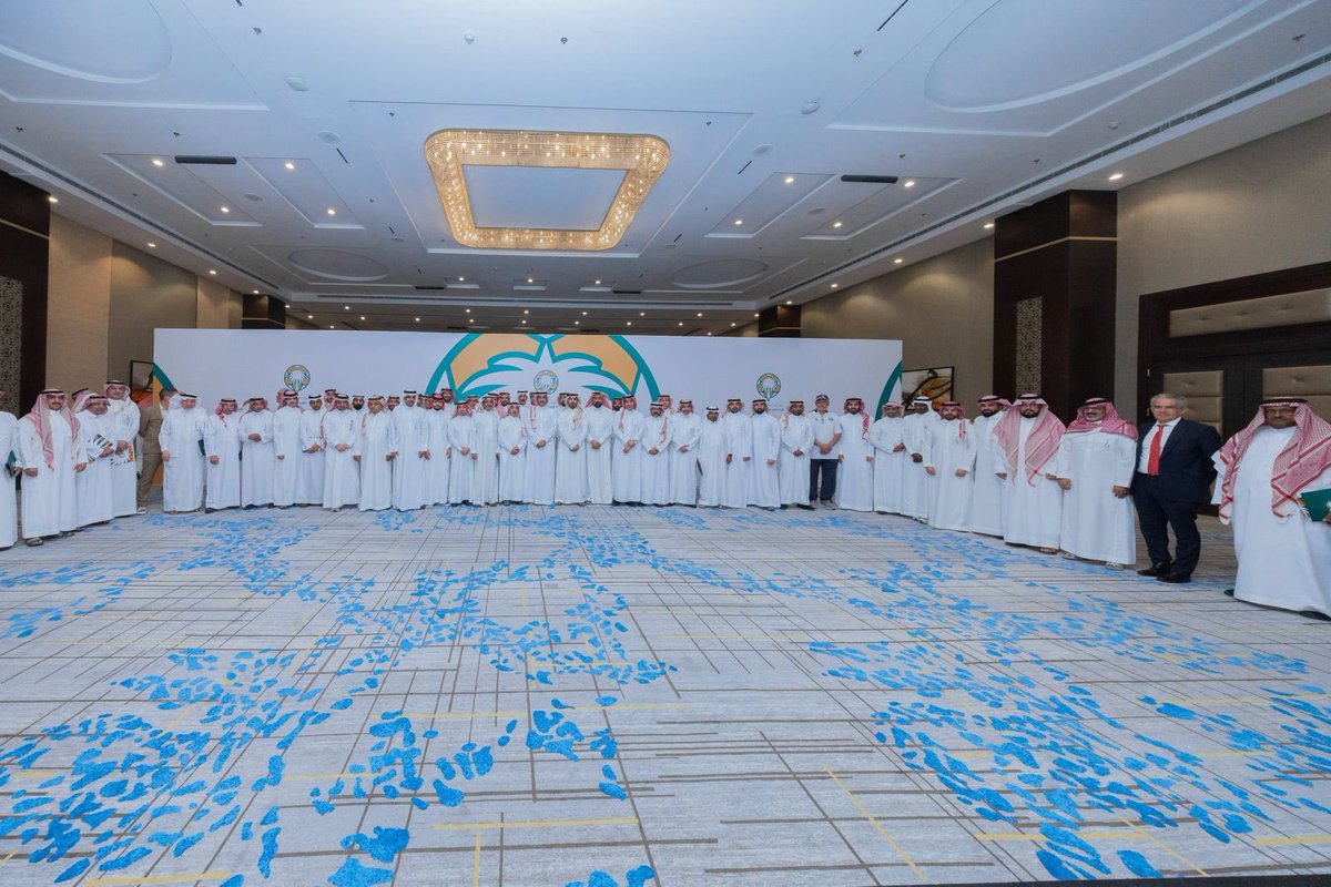 سهم (@1smi_) on Twitter photo 🚨🚨🚨🚨🚨🚨— الخبراء الأجانب المشاركين بمشروع توثيق تاريخ الكرة السعودية :
المشروع هو أحد أكبر عمليات التوثيق الكروي بالعالم 🌎
وفق معايير الالتزام والحوكمة وأنموذج يحتذى به عالمياً 🇸🇦 🚨🚨🚨🚨🚨🚨— الخبراء الأجانب المشاركين بمشروع توثيق تاريخ الكرة السعودية :
المشروع هو أحد أكبر عمليات التوثيق الكروي بالعالم 🌎
وفق معايير الالتزام والحوكمة وأنموذج يحتذى به عالمياً 🇸🇦