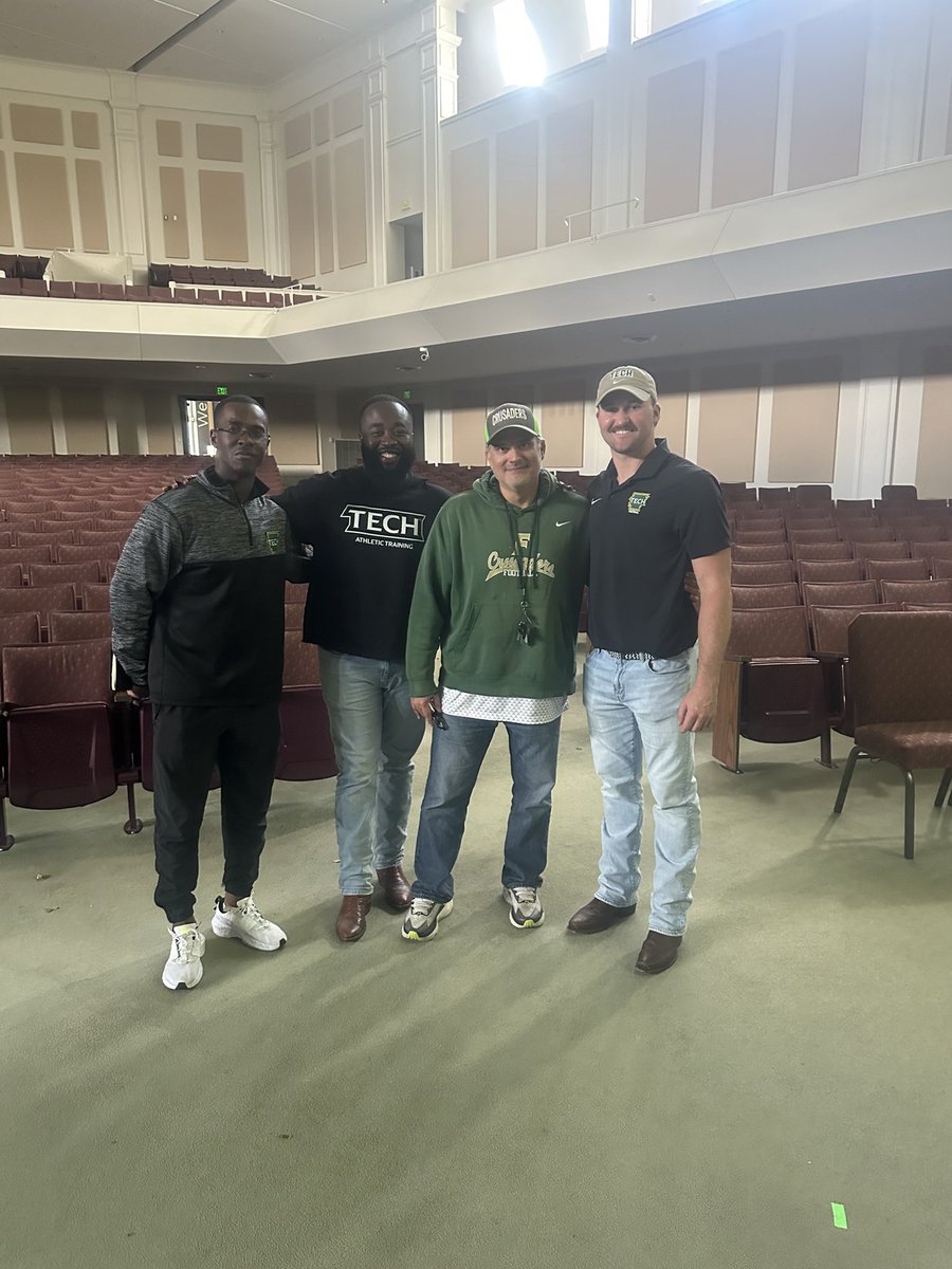 FACS Football Program (@facscrusaderfb) on Twitter photo Appreciate <a href="/ATUFootball/">Arkansas Tech Football</a> for stopping by and talking to some of our guys! It was great catching up with all-time great Crusader, Jack Grissom! Appreciate <a href="/ATUFootball/">Arkansas Tech Football</a> for stopping by and talking to some of our guys! It was great catching up with all-time great Crusader, Jack Grissom!