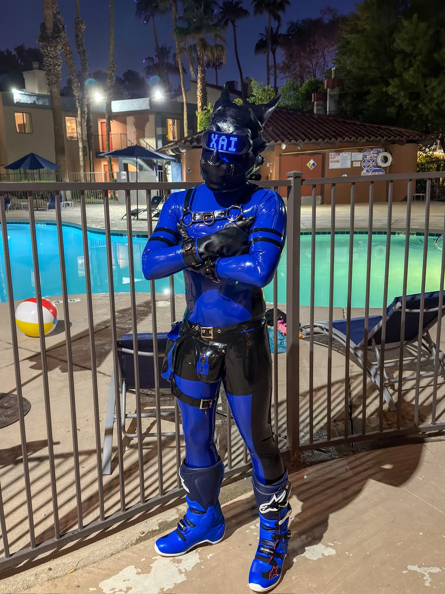 Xai the Corrupted 🔜 LVFC, FWA (@xaicorrupted) on Twitter photo Goodbye LVFC, was fun while it lasted :3
Can't wait to go back next year!
📸: <a href="/rubberbeefcake/">Beefcake 🔜 MIR</a> Goodbye LVFC, was fun while it lasted :3
Can't wait to go back next year!
📸: <a href="/rubberbeefcake/">Beefcake 🔜 MIR</a>