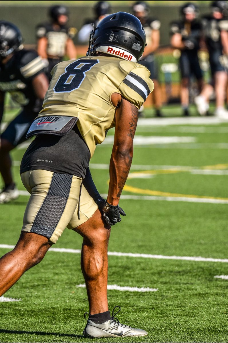 Jesse Santiago tweet media