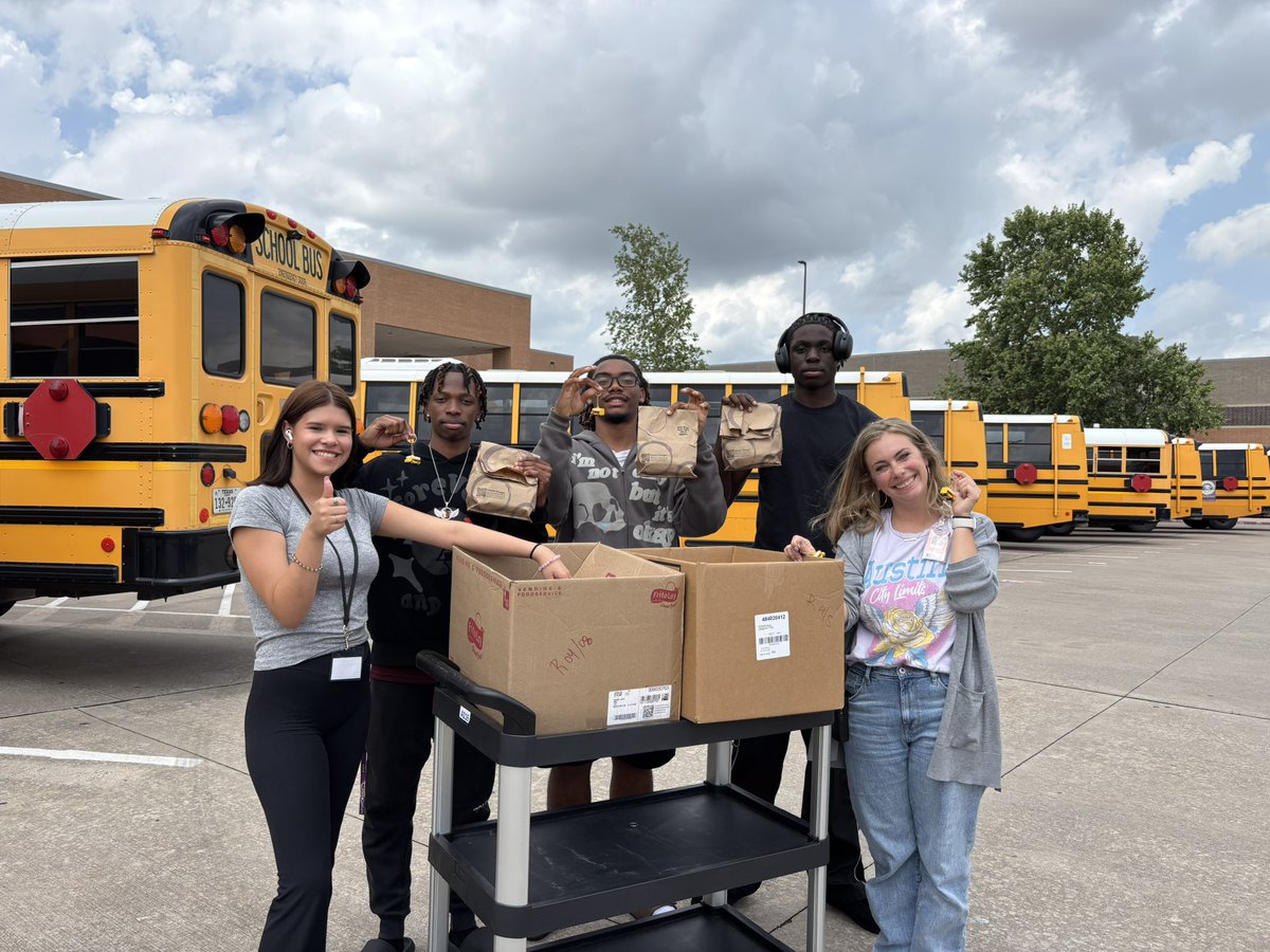 Lead_w_Russell's tweet photo. We are so very thankful for our 41 school bus drivers and aids who get our Tigers to and from @THS_Tigers safely every day! We couldn’t do school without them 🚌  #LeadthePAC #TheTravisWay https://t.co/6nQ6B3eO3R