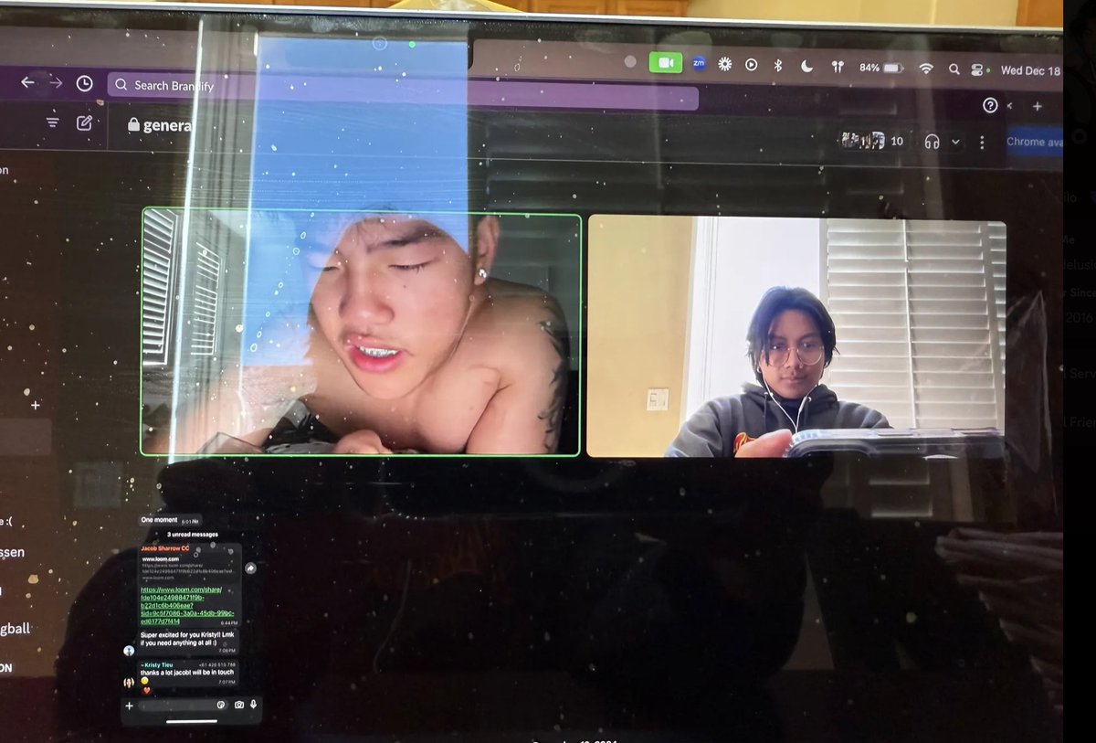 _samuelxu's tweet photo. @chrisrammus hey bro 
@kishanr53 hey bro https://t.co/3gNAgCvl0D