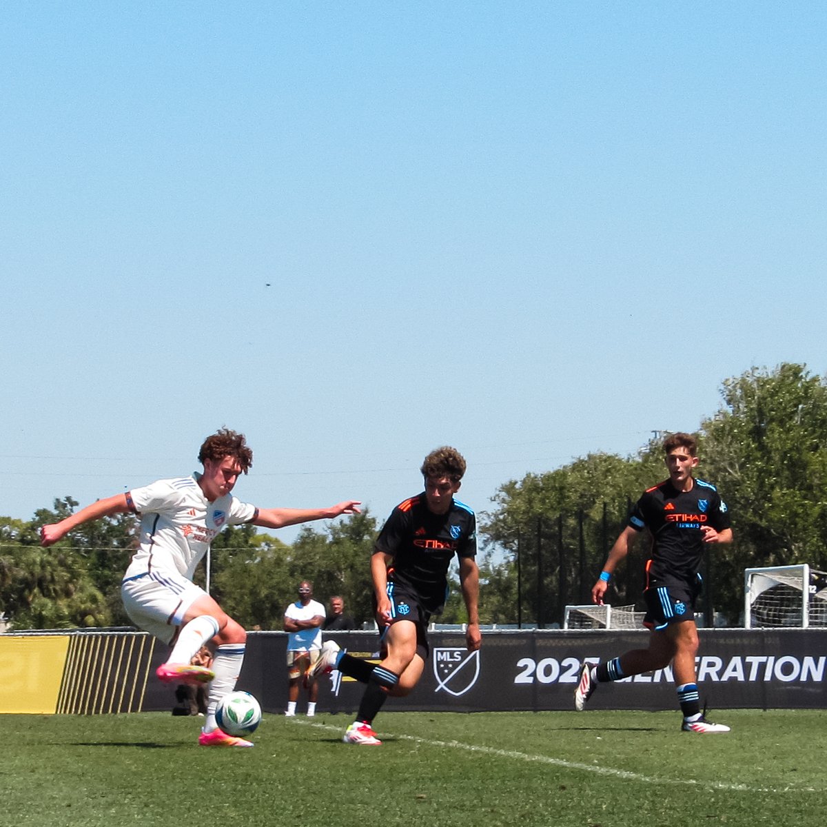 FCCincyAcademy's tweet image. Another GA Cup in the books. 🦁
Catch up on all the action 🔗 fccincy.com/3RZg1GL