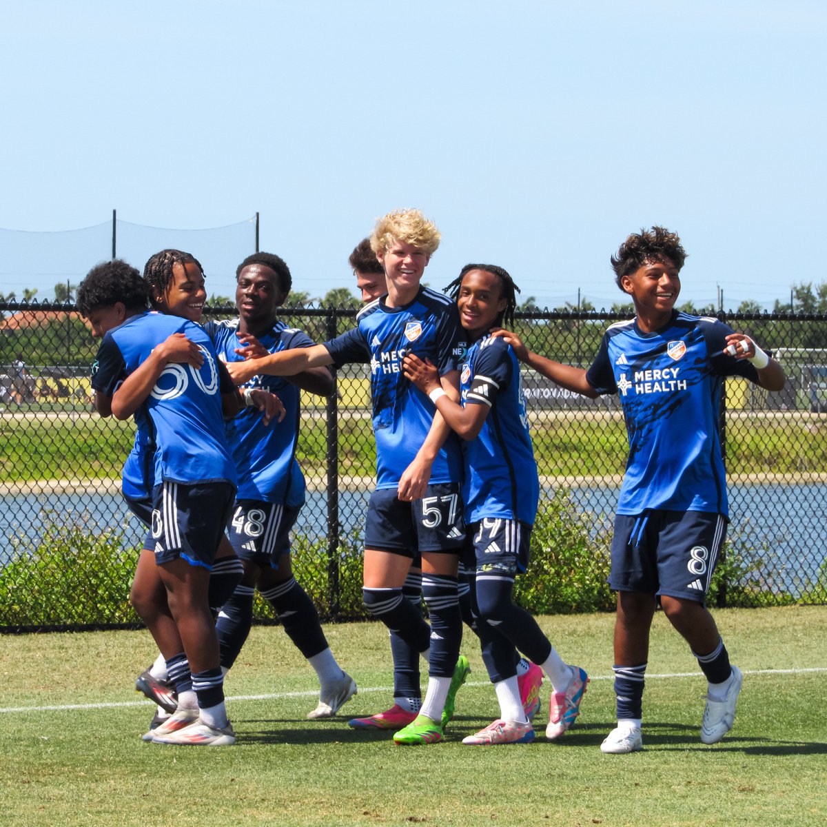 FCCincyAcademy's tweet image. Another GA Cup in the books. 🦁
Catch up on all the action 🔗 fccincy.com/3RZg1GL