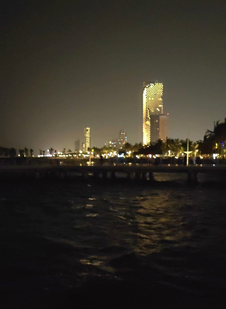 '' اللهم إني أسالك الثبات في الأمر والعزيمة على الرشد، وأسالك شكر نعمتك وحُسن عبادتك وأسألك قلبا سليماً ولسانا صادقاً وأسالك من خير ما تعلم وأعوذ بك من شر ما تعلم وأستغفرك لما تعلم إنك أنت علامُ الغيوب''