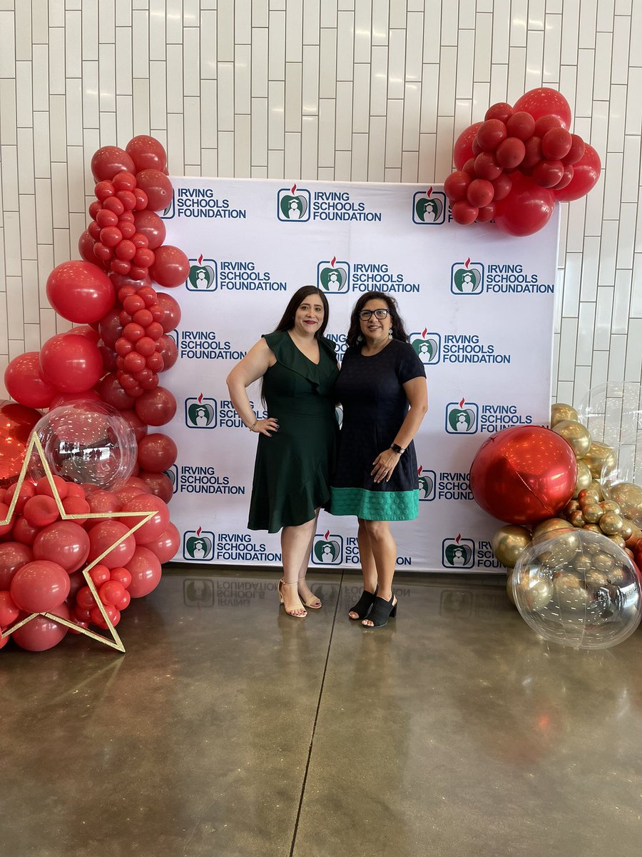 WTHanes's tweet image. Great morning celebrating these #irvingisd scholars who are ISF scholarship recipients! Once a #hanescowboys always a Cowboy!