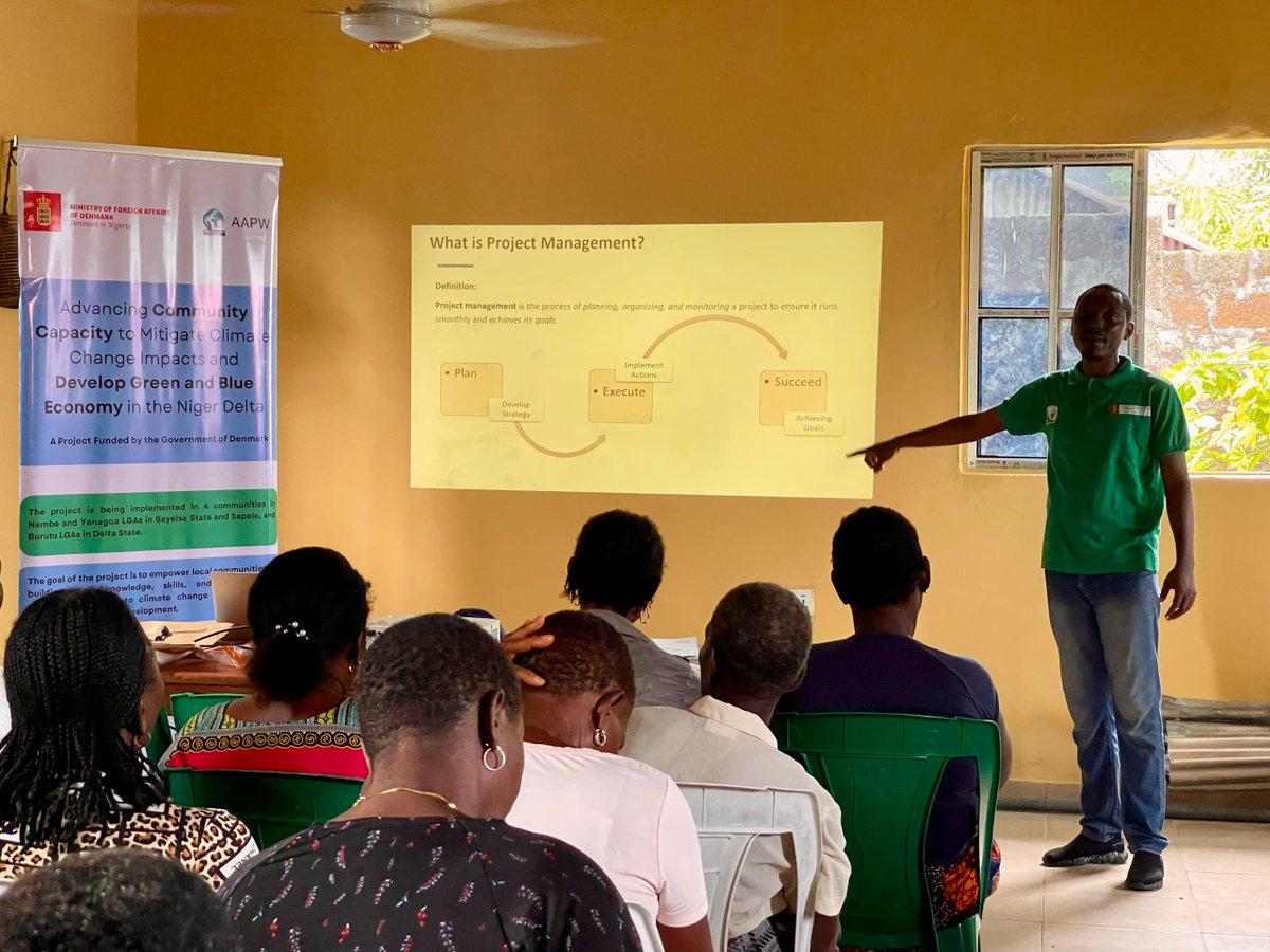 AAPeaceWorks01's tweet photo. Farmers and fisherfolk in Delta &amp; Bayelsa just completed a training to boost their skills. It’s all part of the “Advancing Community Capacity” project, funded by @DenmarkinNigeria and implemented by AAPeaceWorks.

#NigerDelta #ClimateAction  #CommunityDevelopment https://t.co/mXwAZARTJG