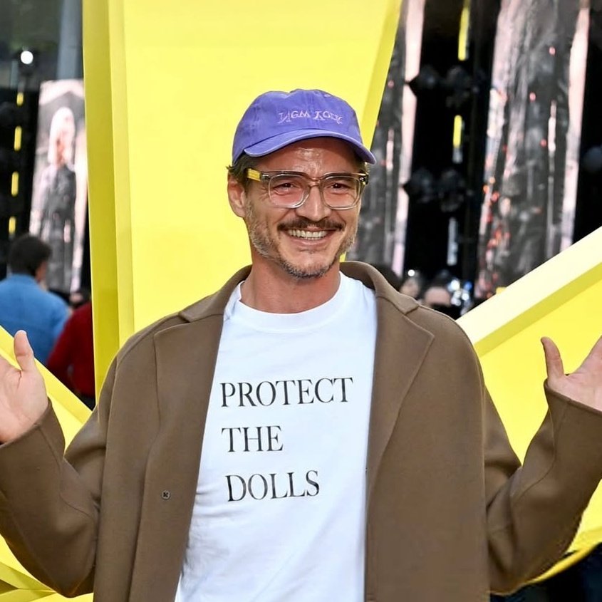 CentralPascal's tweet image. 📸| LINDO!! 😍 Mais fotos de Pedro Pascal na exibição especial de “Thunderbolts*”, no Reino Unido.

Esse sorriso é tão... 🥰