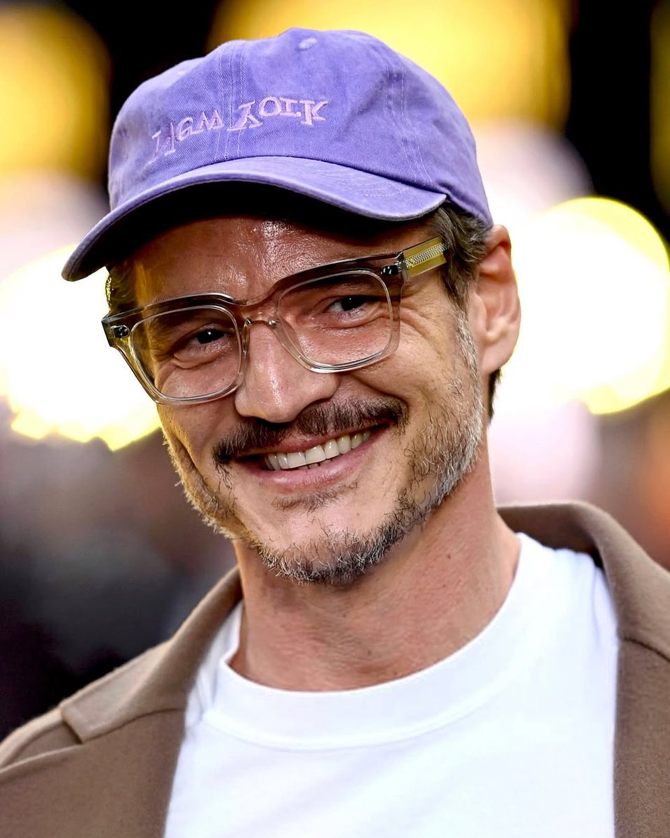 CentralPascal's tweet image. 📸| LINDO!! 😍 Mais fotos de Pedro Pascal na exibição especial de “Thunderbolts*”, no Reino Unido.

Esse sorriso é tão... 🥰