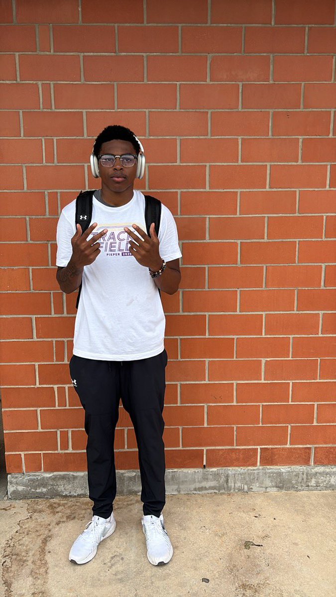 proud to be the first boy in pieper history to make it to state! Looking to bring home some hardware 🏅
#triplejumper 
#AGTG 
<a href="/coach_herzog/">Cameron Herzog</a>  <a href="/jwagner2231/">Coach Jason Wagner</a> 
<a href="/Pieper_Track/">Pieper Track and Field</a>