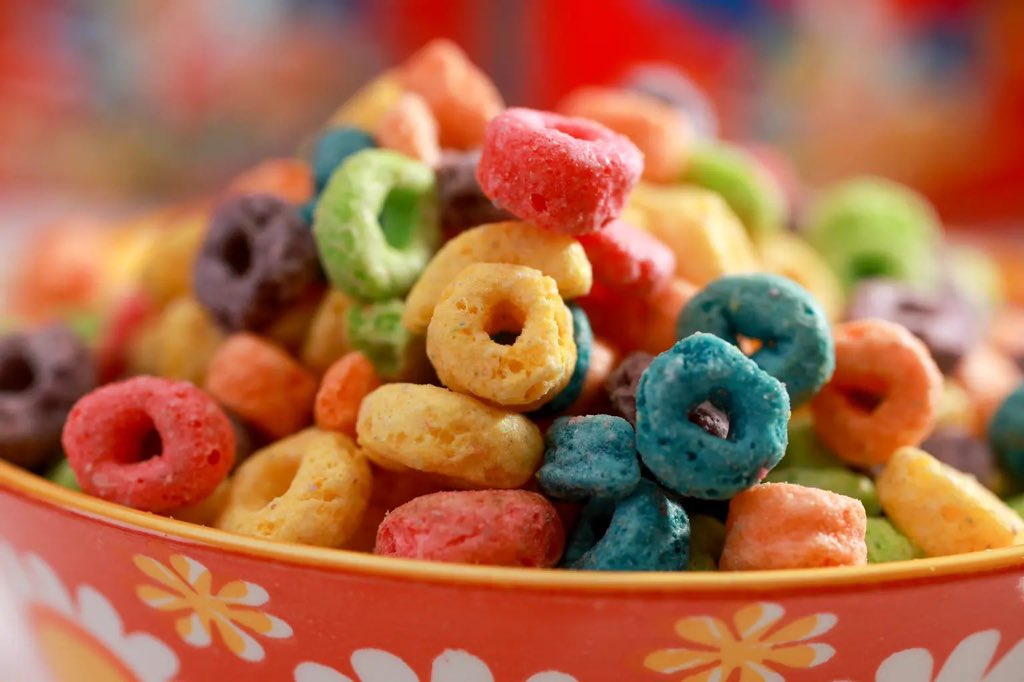 JUST IN: 🇺🇸 United States officially announces plans to ban artificial dyes from all food products.