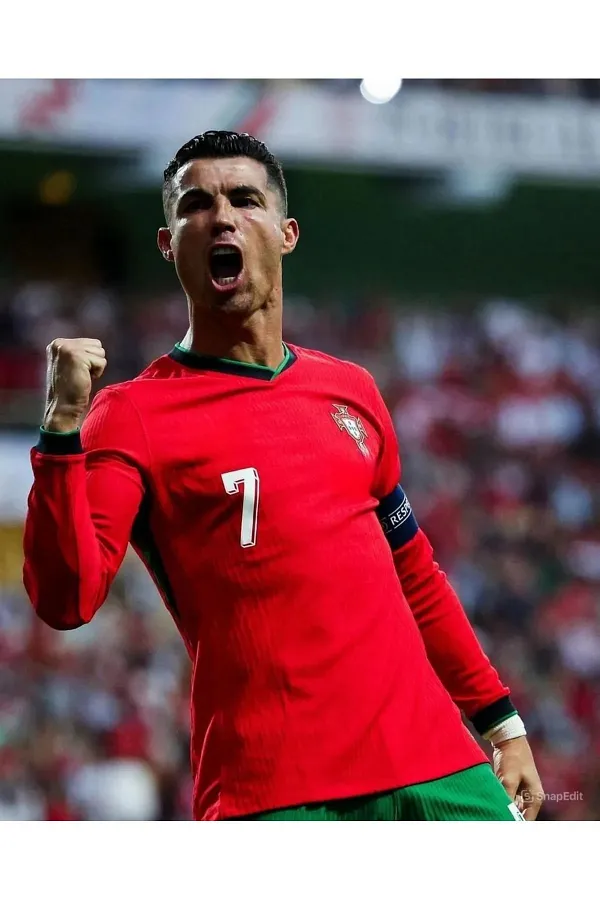 Cr7stianismo_'s tweet photo. 💣🚨BOMBAZO MUNDIAL

José Mourinho está MUY CERCA de convertirse en el seleccionador nacional de Portugal.

(Fuente @goal) https://t.co/0z8GnJ923D