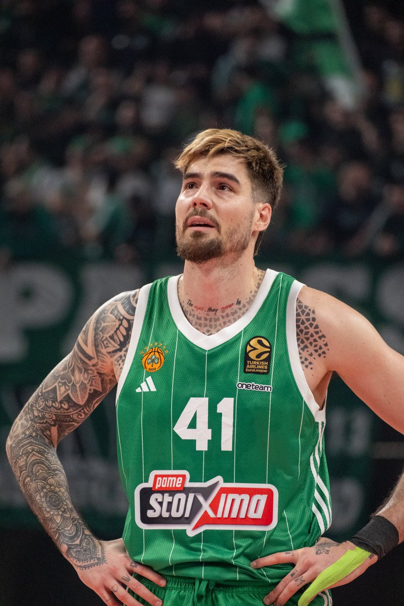 MyronasKaloger's tweet photo. Ο θεός να σ' έχει καλά φίλε #paobc https://t.co/EYzLWQlZn1