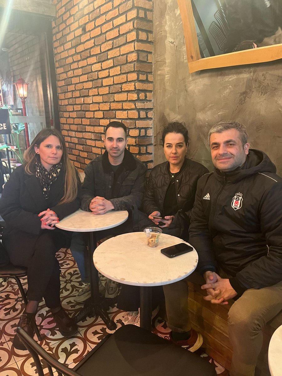 Adıyaman’a yola çıktık. 6 Şubat depreminde yıkılan İSİAS Otelde, kamu personellerinin ilk duruşması görülecek. Depremlerde genelde imza veren, denetlemeyen, görevini tam yerine getirmeyen herkes sorumludur. <a href="/rusenkarakaya/">Ruşen Karakaya</a> <a href="/sampiyon_melek/">Şampiyon Melekleri Yaşatma Derneği</a> <a href="/brc_a/">Burcu Yılmaz</a> <a href="/RehberlericinA/">Rehberler için Adalet</a> #isiasortakdavamız