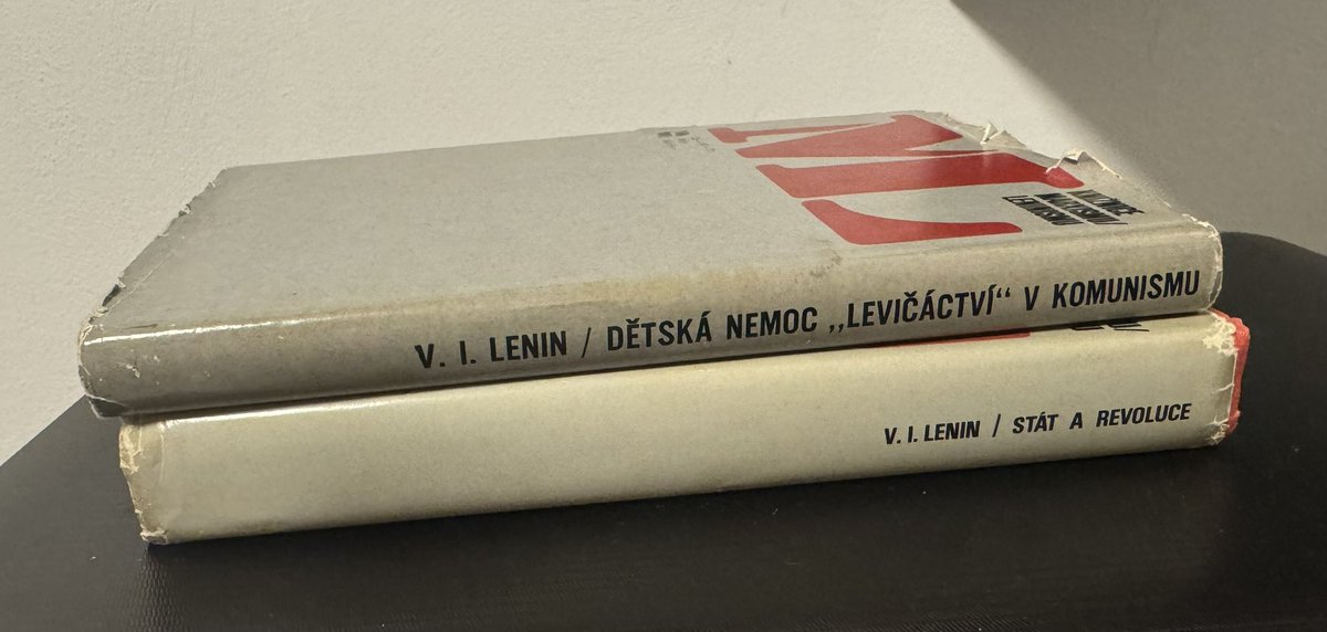 Pajinjrr's tweet photo. #Lenin155 My tiny collection of Marxist theory https://t.co/SraQ92BNYz