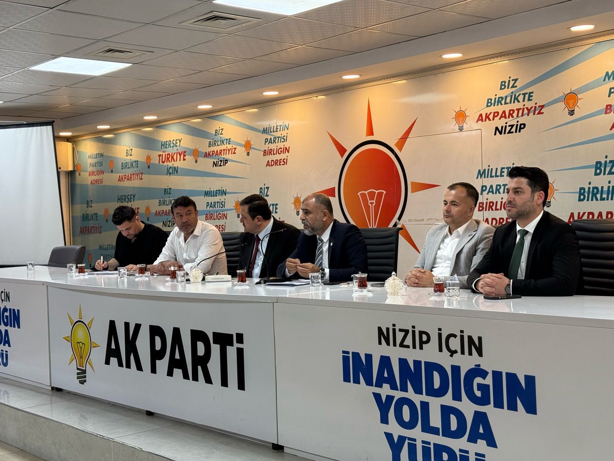 Nizip İlçe Başkanlığımızın haftalık olağan yönetim kurulu toplantısına, il yönetim kurulu üyelerimizle birlikte katılım sağladık.

AK davamıza emek veren tüm teşkilat mensuplarımıza teşekkür ediyorum.
Birlikte inandık, birlikte yürüyoruz. 

<a href="/yakupkarakus7/">yakup karakus</a> 
<a href="/Avmahmutaydinn/">MAHMUT AYDIN</a>