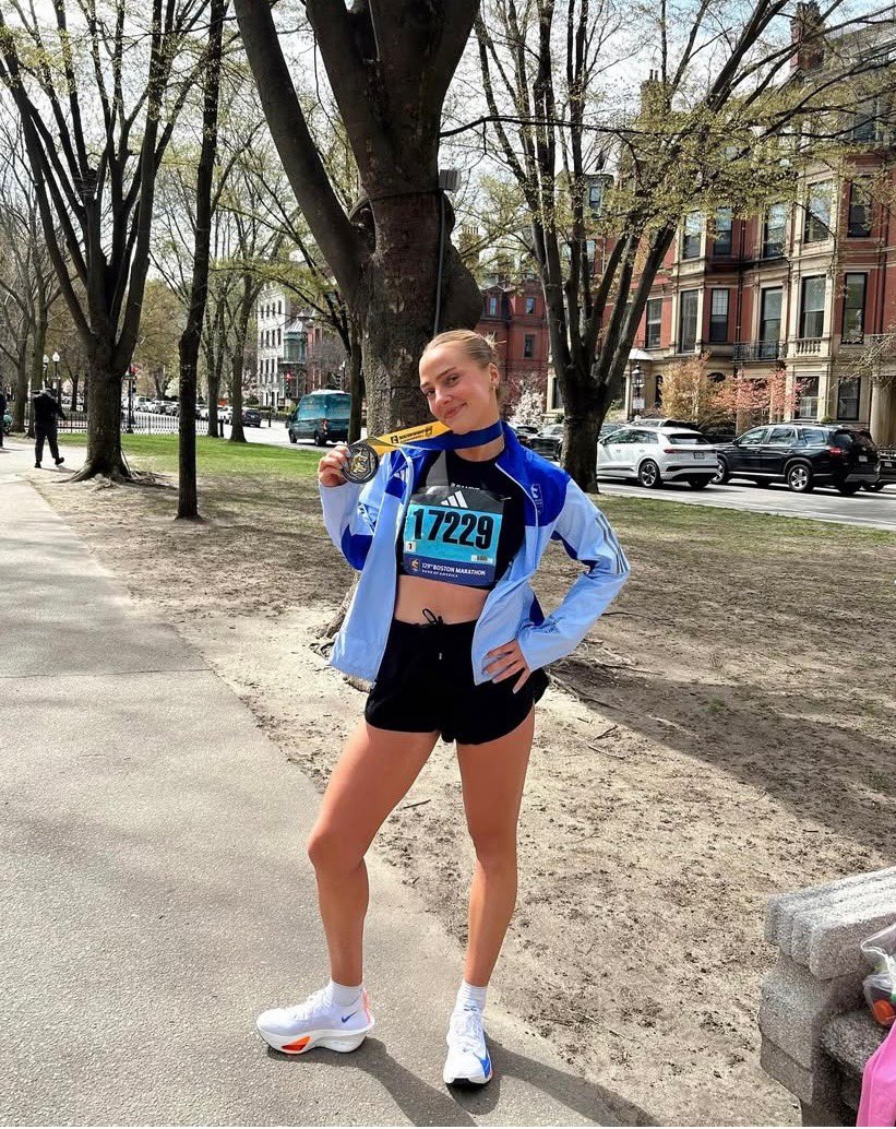 Athletic trainer by day, marathon runner only on Mondays. 

Congratulations to our AT Jackie Kluge for finishing the Boston Marathon in 3:16:12 🤯